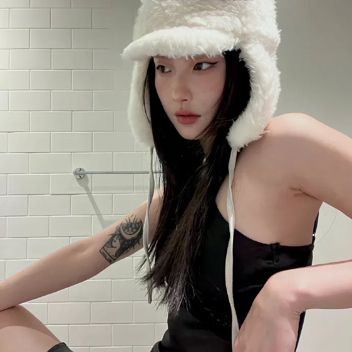 在阳光下腐烂